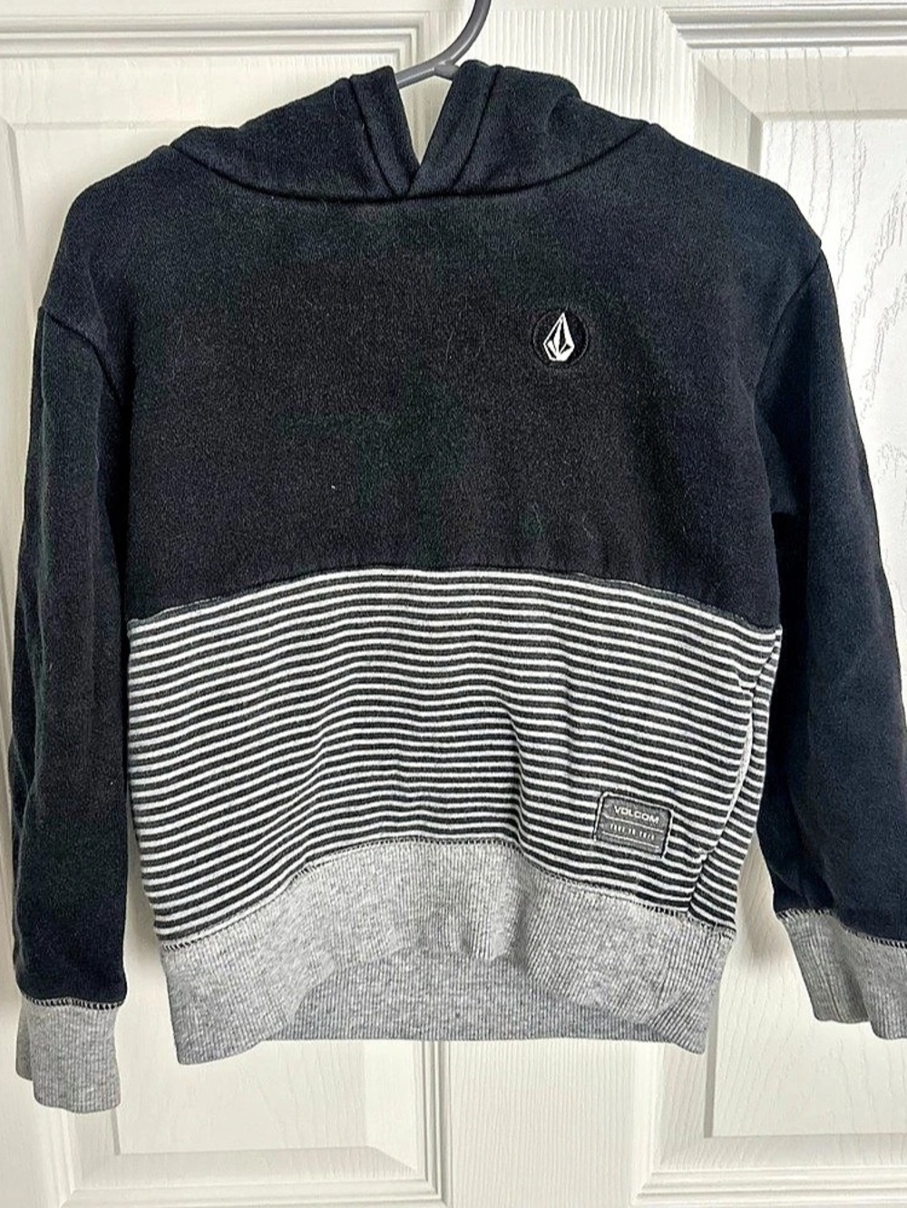 Volcom Boys Striped Pullover Hoodie Size 3T